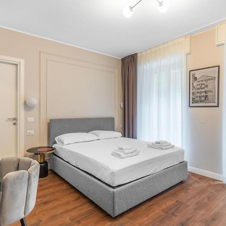 Torriani Suites Foresteria Lombarda Milan Bagian luar foto
