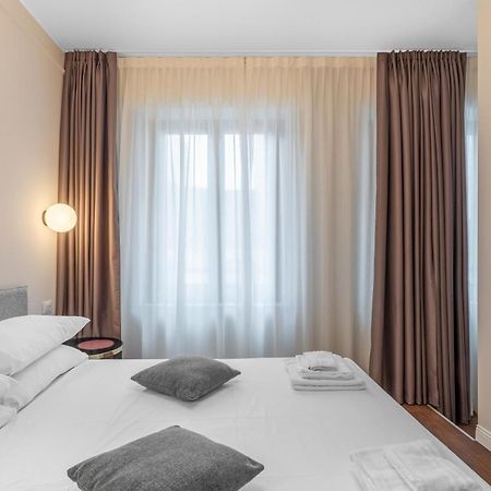 Torriani Suites Foresteria Lombarda Milan Bagian luar foto