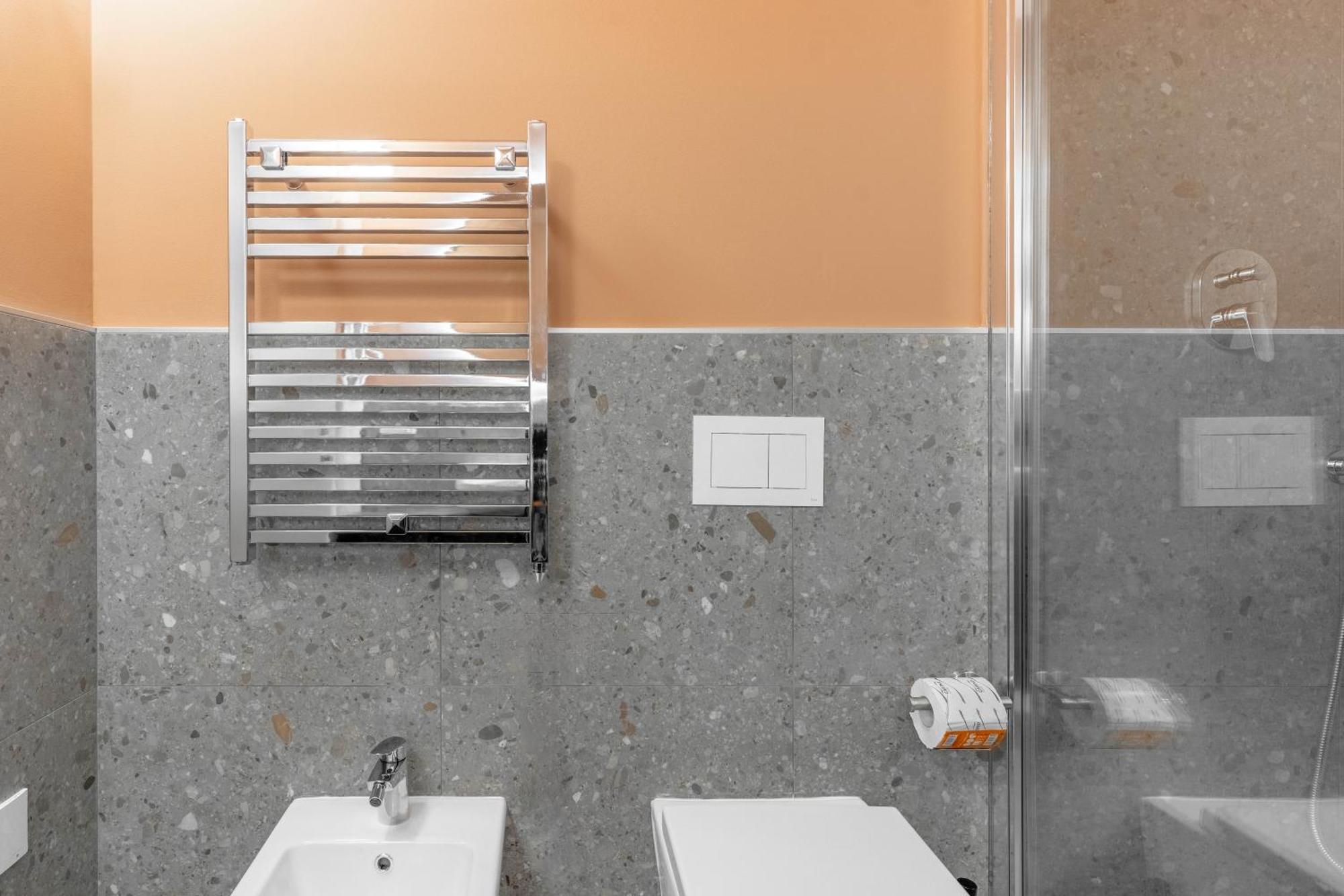 Torriani Suites Foresteria Lombarda Milan Bagian luar foto