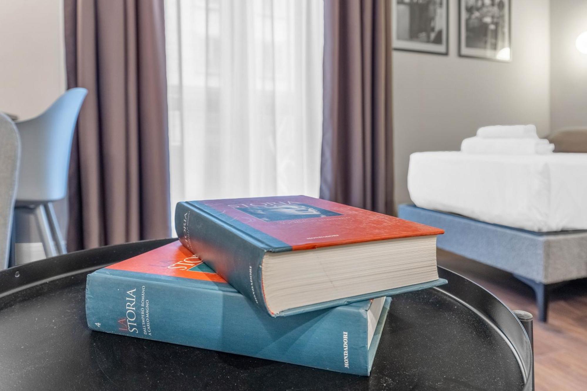 Torriani Suites Foresteria Lombarda Milan Bagian luar foto