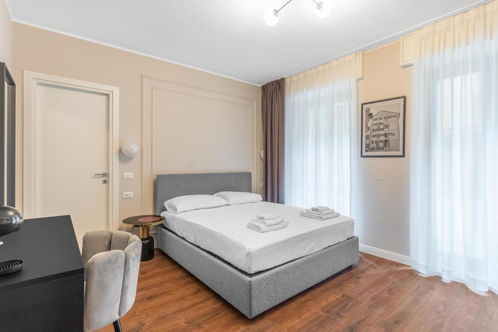 Torriani Suites Foresteria Lombarda Milan Bagian luar foto
