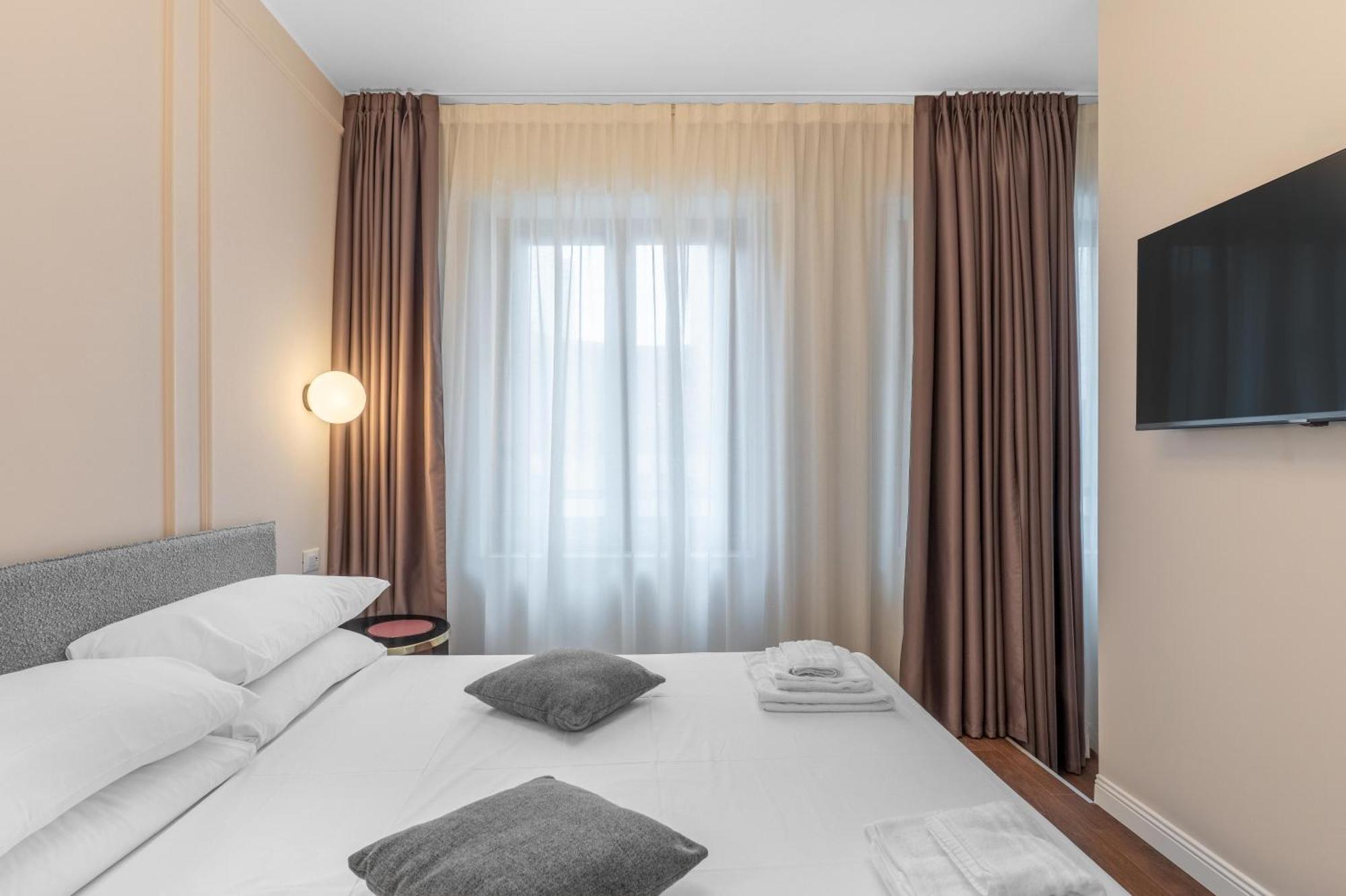 Torriani Suites Foresteria Lombarda Milan Bagian luar foto