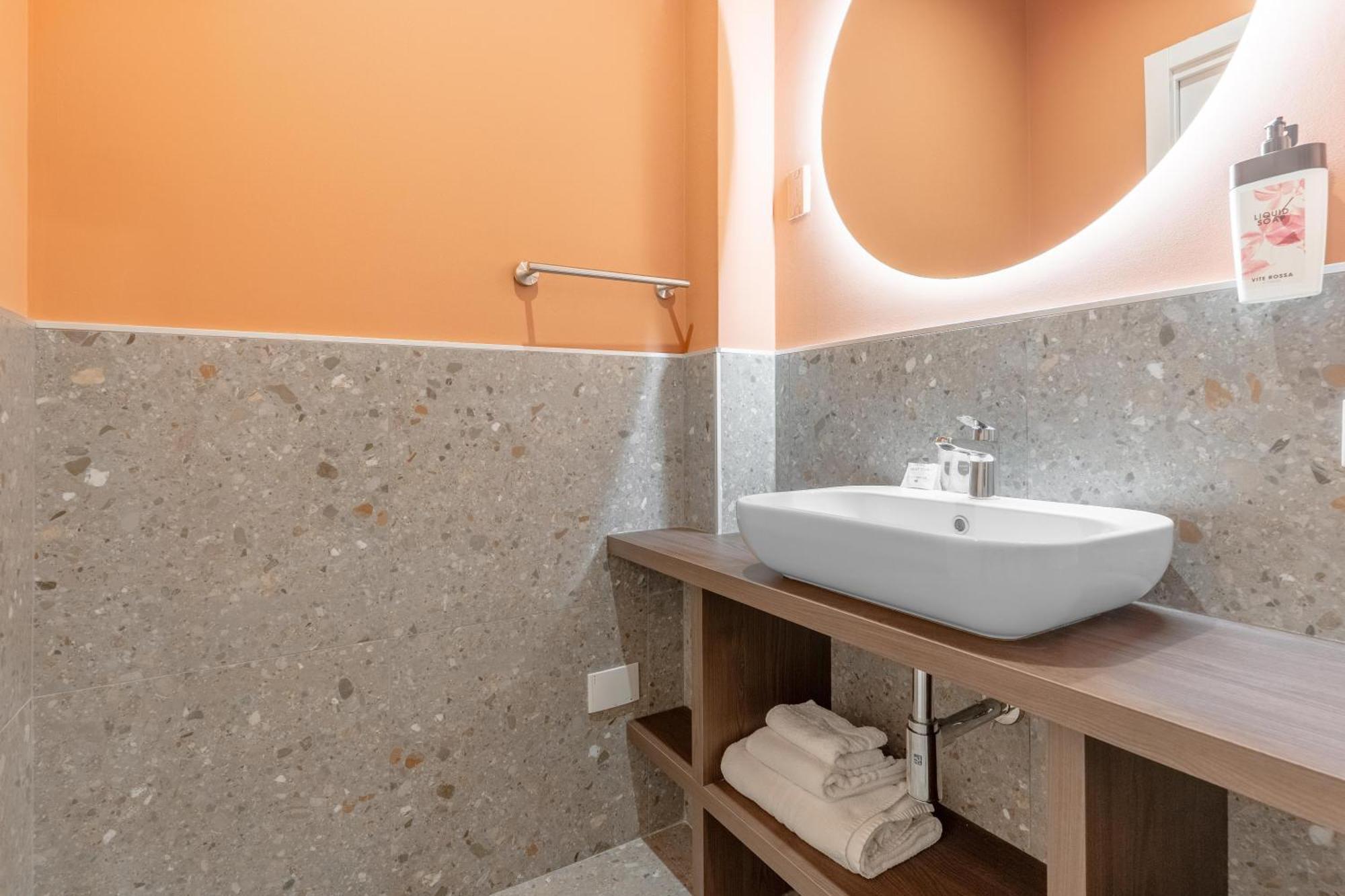 Torriani Suites Foresteria Lombarda Milan Bagian luar foto